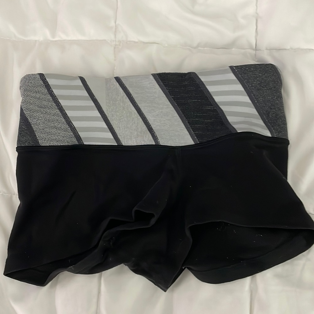 Lululemon volleyball shorts